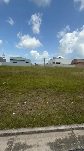 Lote, 240 m² no Novo Horizonte em Marituba