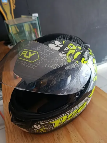 Capacete