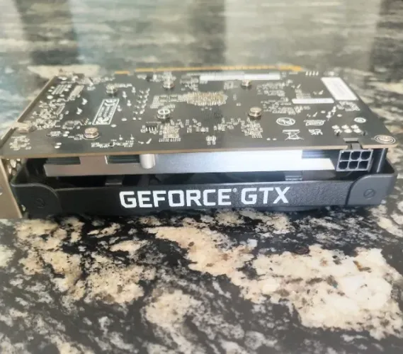 Placa De Vídeo Gtx 1650 Geforce Nvidia PNY Dual Fan - 4gb - excelente estado