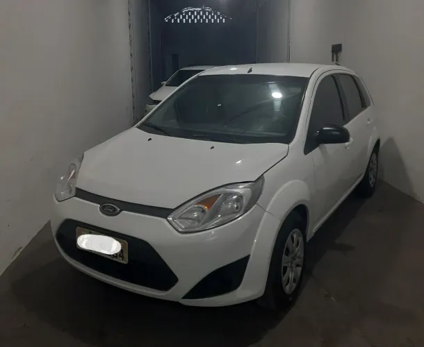 Ford Fiesta SE 1.6 8V Flex 5P 2014
