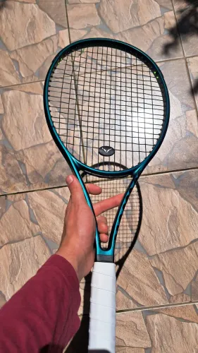 Raquete Wilson Blade V9 16x19