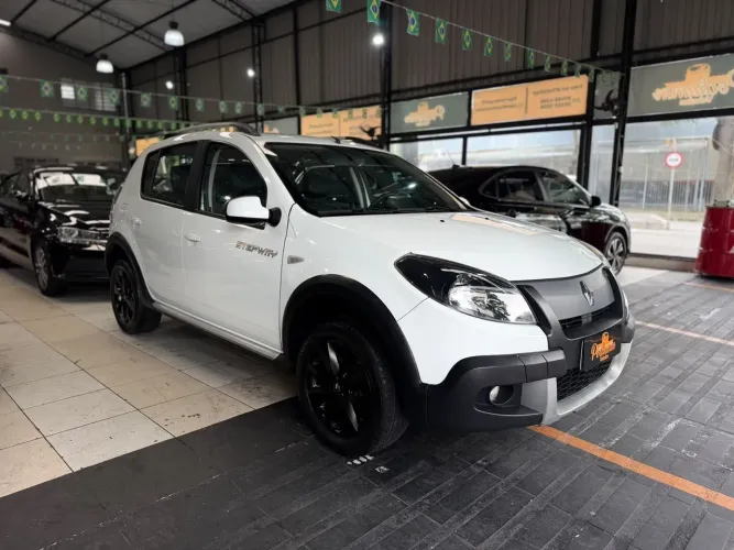 Renault Sandero Stepway Hi-power 1.6 8V 5P 2014