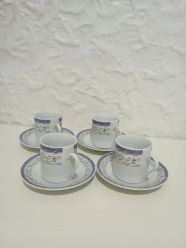 Jogo de xícaras porcelana floral