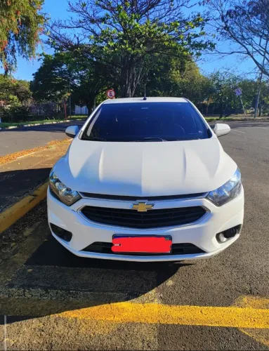 Chevrolet Onix Hatch LT 1.0 8V Flex Mec. 4P 2018