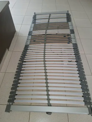 Estrado articulado solteiro 