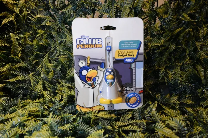 Pendrive Club Penguin Gary 4GB de Colecionador