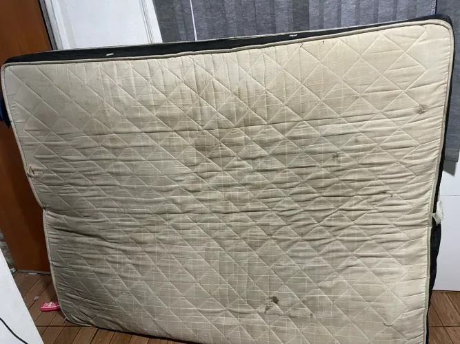 Doação cama com colchão 