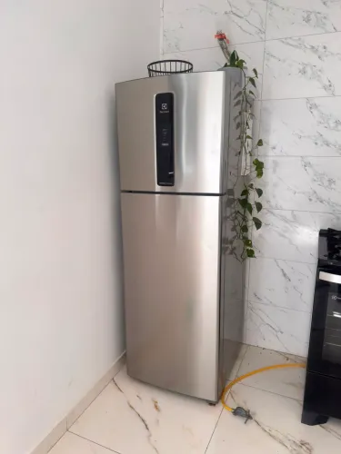 Vendo geladeira Electrolux inverter frost free