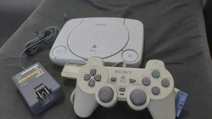 Playstation 1 psone ótimo estado 