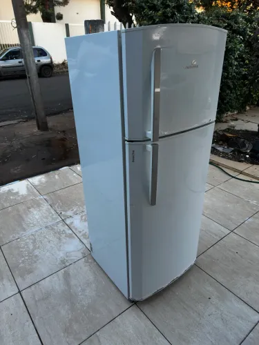 Geladeira duplex frost free de 420 litros 