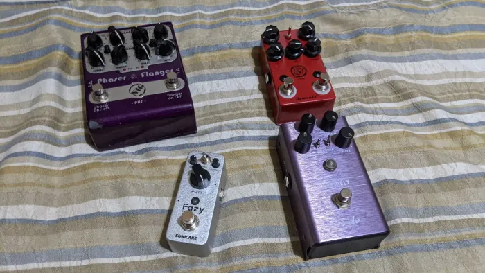 Pedais de guitarra