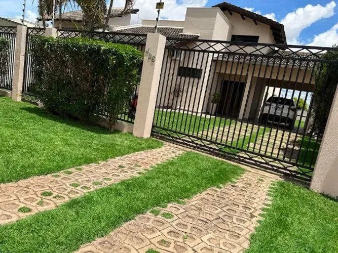 Casa na Avenida da FASIP em Sinop MT bairro FLORENÇA troco por imóvel no PR