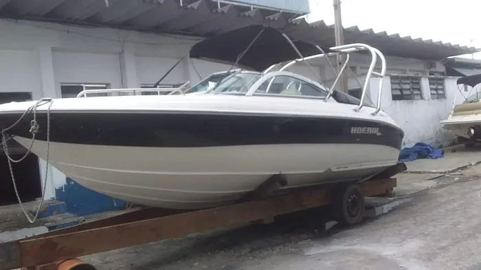 Lancha phoenix 230