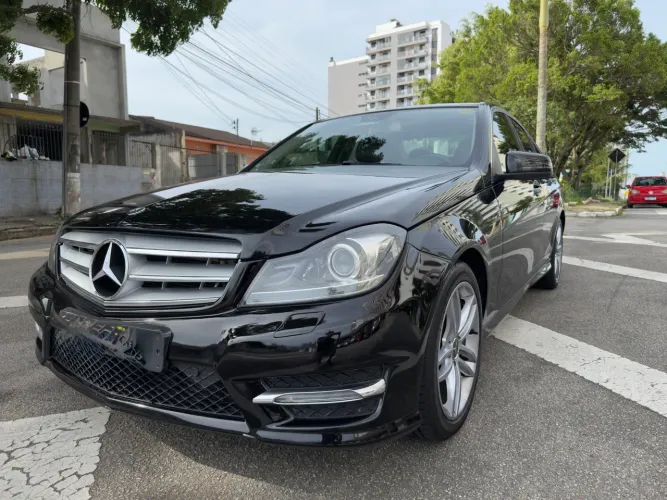 Mercedes-Benz C-180 CGI Sport 1.6 TB 16V 156cv Aut. 2014