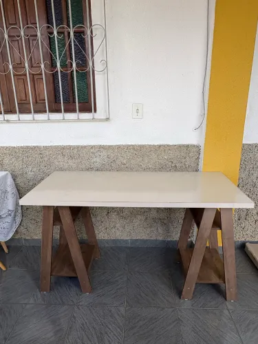 Mesa para escritório USADA mas em BOM ESTADO