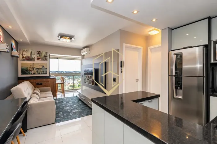 Apartamento semimobiliado com 1 quarto e 1 vaga no Mossunguê