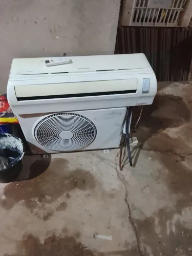 Ar condicionado 12 mil BTUs já instalado 1500$