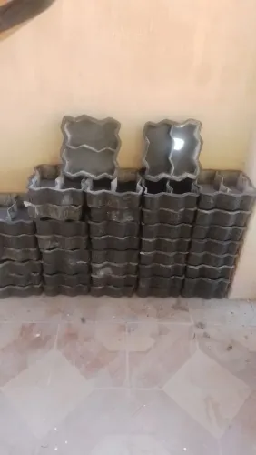 Vendo 40 formas de piso lntrtravado *