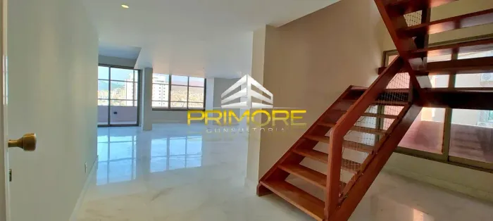 Venda: Apartamento com 390 m2, reformado, 4 quartos, duas suites, 4 vagas.