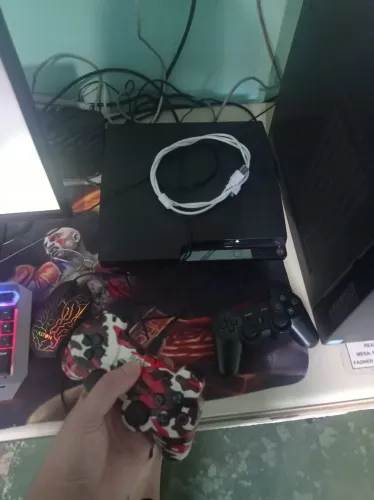 Ps3 2 controles lotado de jogos 1 cabo de carregar e 1 cabo de carregar e de dados