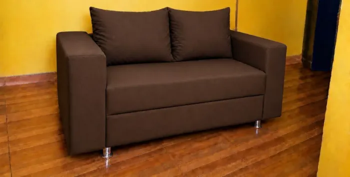 SofA 2 lugar, pequeno. Está novo