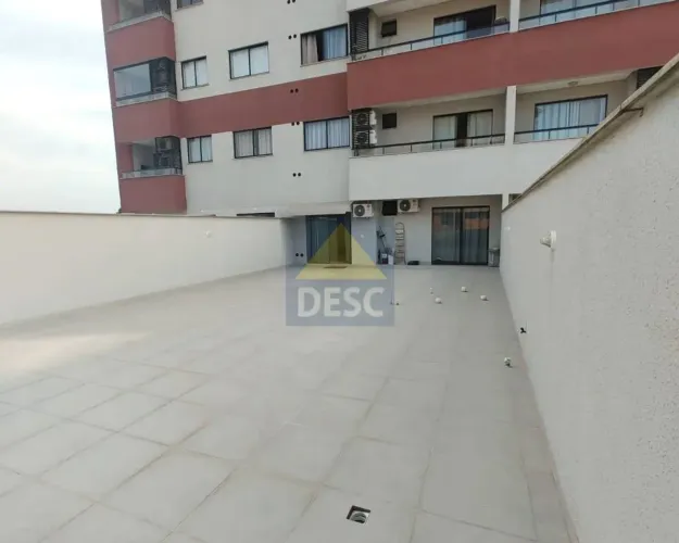 Apartamento diferenciado à venda no Ed. Cinque Terre em Camboriú
