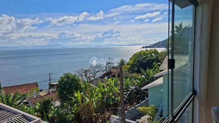 Casa à venda em Ribeirão da Ilha, Florianópolis