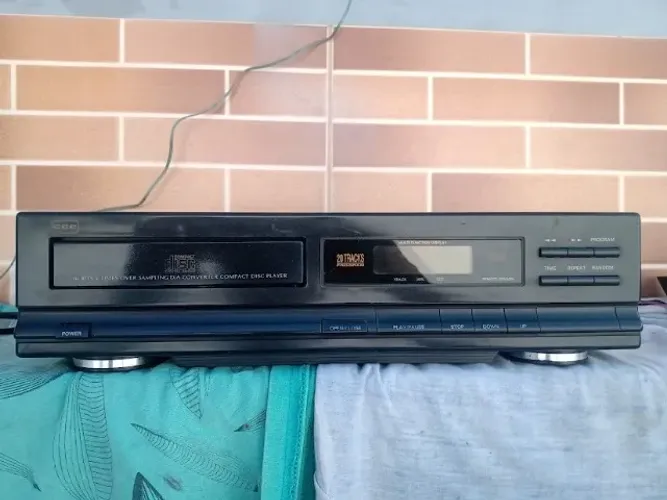 cd player cce LX12 (restaurado)