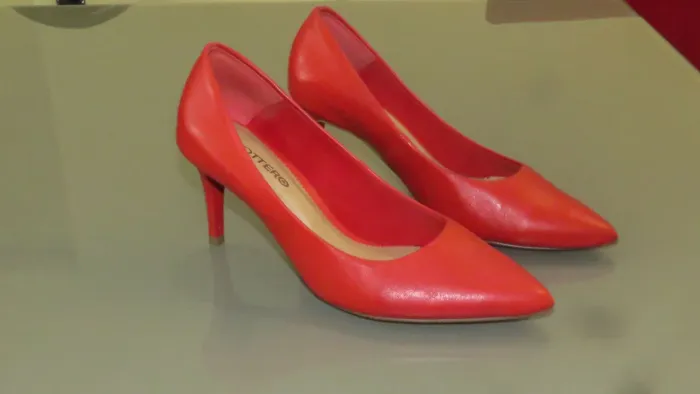 Salto alto Scarpin Bottero, vermelho coral - N°34
