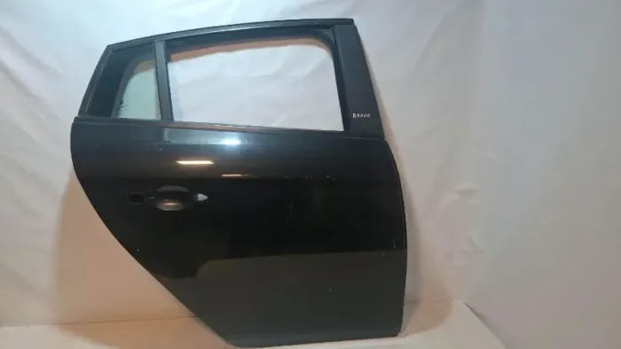 Porta Traseira Direita Fiat Bravo 2011/2016
