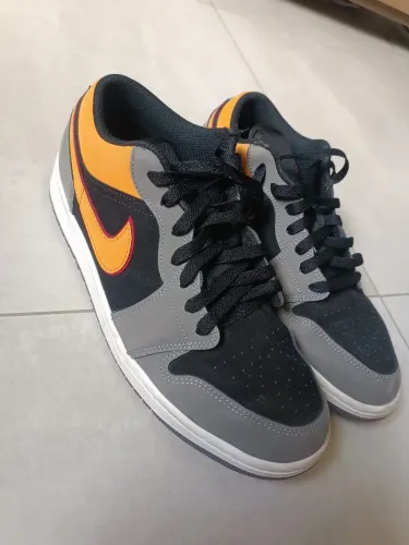 Air Jordan 1 Low