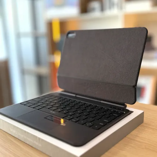 IPAD 11 CAPA MAGNÉTICA SLIM POR INDUÇÃO