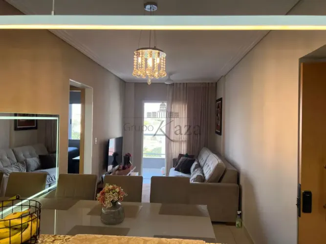 Apartamento com Sacada e Piscina no Jardim Satélite | 2 Dormitórios | 54m²