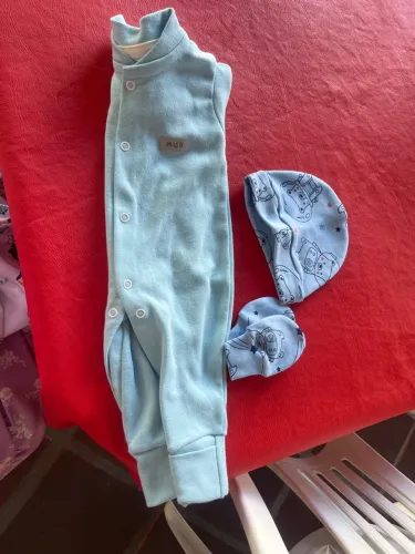 Conjunto Rn masculino com pezinho virado