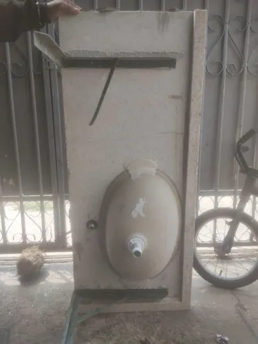 Bancada de mármore com cuba torneira e suporte 
