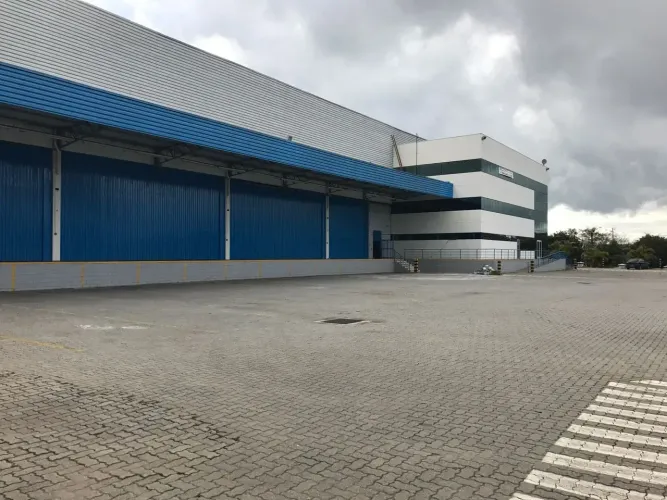 Galpão/Depósito/Armazém para aluguel possui 5000 metros quadrados em Água Chata - Guarulho