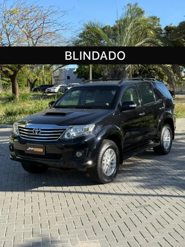 Toyota Hilux SW4 SRV D4-d 4X4 3.0 TDI Dies. AUT 2015