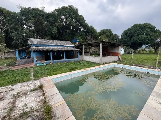Mini sítio com duas casas  Terreno 5.700 m² (documentado)