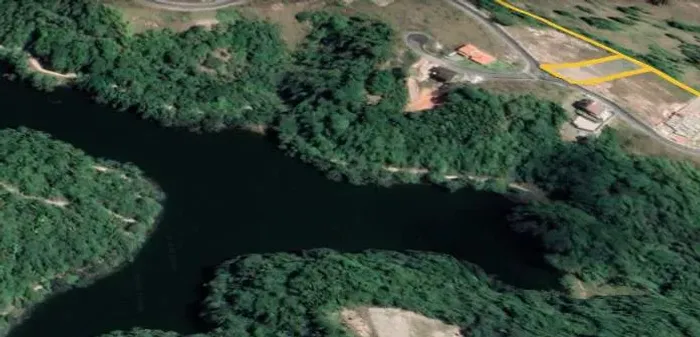 Fazenda Real: Terreno Monumental de 1.232m² a Poucos Metros da Prainha da Lagoa!
