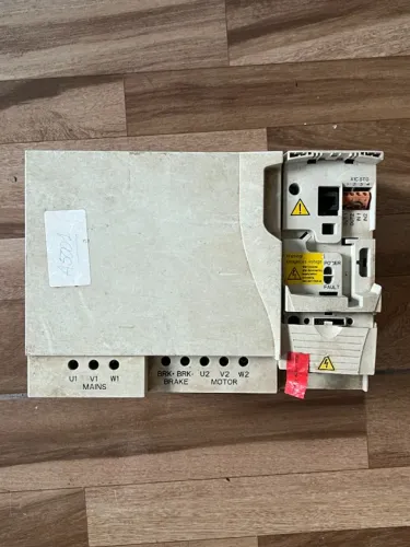 Inversor de frequência 10CV 380V 16A Altivar ATV212HU75N4
