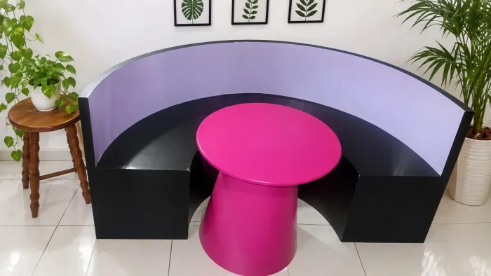 Sofá modular em madeira maciça