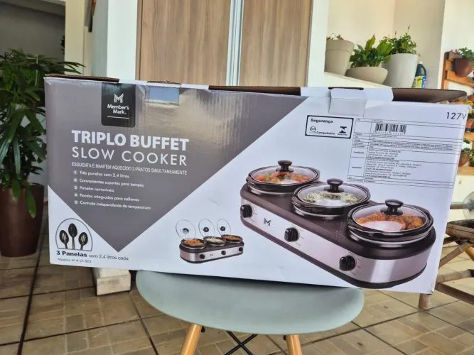 Vendo buffet semi novo em ótimo estado.