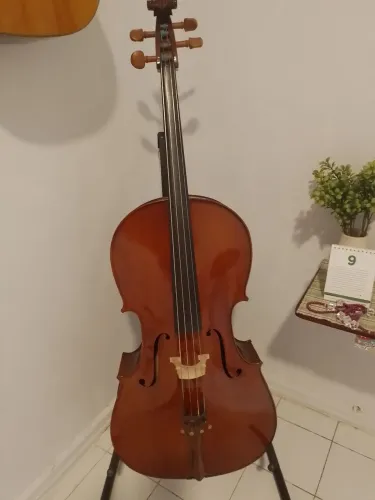 Violoncelo Eagle CE 200 Com Capa e 2 Arcos