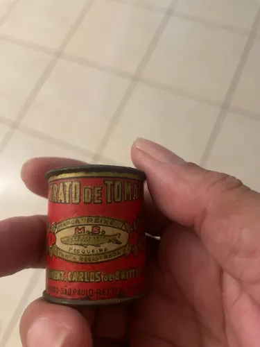 Miniatura Lata de tomate extrato de tomate peixe no