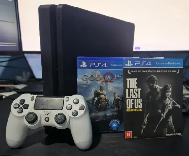 PS4 Slim 500GB + Caixa Original + The Last of Us + God of War