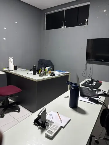 Sala comercial 15 m2, na morada do sol, com todas as despesas inclusas