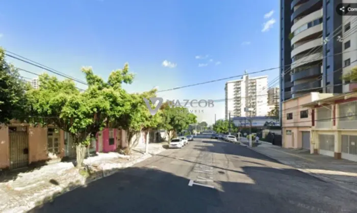 Terreno comercial e residencial na Travessa Nove de Janeiro em São Brás.