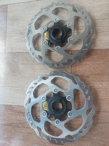 Par de disco shimano RT 70