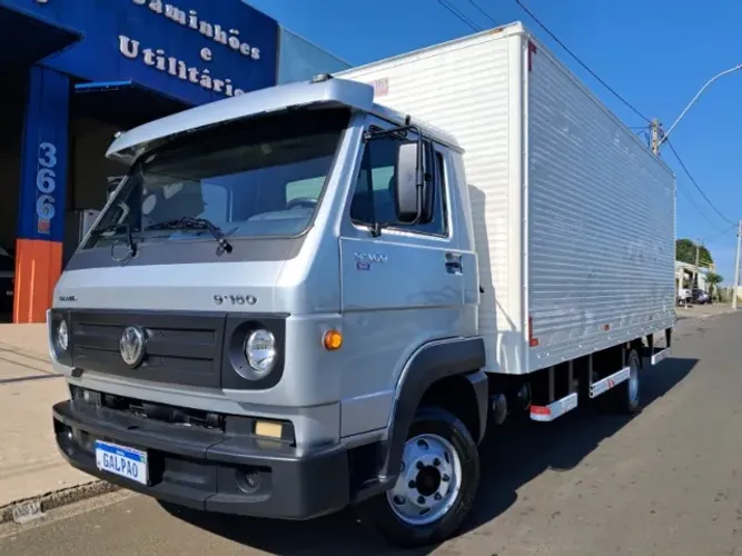 VW 9.160 Delivery 4X2 3/4 Baú Carga Seca - (2013)