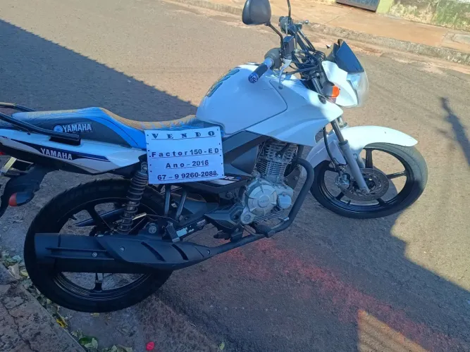Yamaha YBR 150 Flex Factor 2016 único dono.